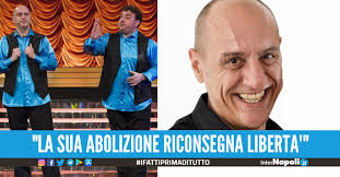 Napoli, spettacolo in memoria di Massimo Borelli di Made in Sud: raccolta  fondi per la ricerca