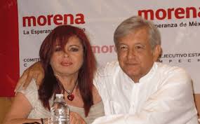 El 6 de junio los campechanos votarán para elegir un nuevo gobernador, entre otros cargos públicos Sansores Besa Mano De Amlo Y Dice No Se Olvide De Nosotros