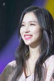 Beauty And Beat On Twitter And Oh But She S So Brave Though Just Like A Tornado She S Taking Us By Storm You Can T Stop T Gummy Smile Beauty Mina