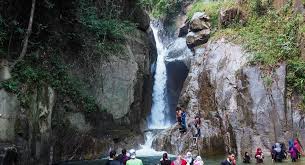 The falls are around 20 km from kuala kubu baru, the capital of hulu selangor district. 9 Port Air Terjun Area Selangor Yang Anda Boleh Pergi Mandi Jimatkan Air Maskulin