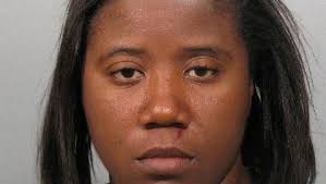 Jacksonville woman charged with shooting mother