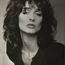 Stream LITTLE FRENCH KISS by bethmarlin