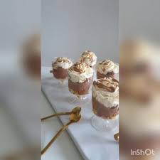 Nya S Cakes Sur Instagram Bueno Verrines Helloo Alors Voila La Video Du Montage De Cette Verrine Tres Gourmande Et Juste Desserts Food Breakfast