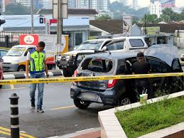Bersantap hemat dengan maybank kartu kredit di berbagai restoran favorit anda. Mass Brawl Breaks Out At Bangsar S Jalan Telawi 21 People Arrested