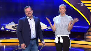 Schlag den star is finally going to the next round. Lena Gercke Bei Schlag Den Star Am 20 5 2017 Youtube