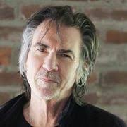 The guitars, strings, amps & pedals of the world's best artists