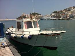 Trova gozzo ligure d'epoca, cabinato, costruzione 1966, cantieri ottonello di varazze. Un Gozzo In Vendita Ass Cala Felci