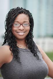 Dee Simone's Instagram, Twitter & Facebook