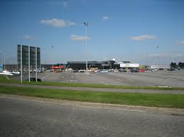 The airport is located in shannon but it serves cities. Shannon International Airport Ireland Mapio Net