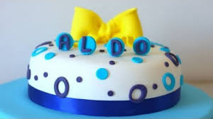 Maybe you would like to learn more about one of these? Guarnire Una Torta Con Pasta Di Zucchero Il Video Ladyblitz