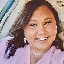 Cindy Pullen's Instagram, Twitter & Facebook