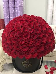 Le fleur floral couture proudly serves santa fe springs and the surrounding areas. Jlf Signature 100 Red Rose Box Jlf Los Angeles Rose Flower Arrangements Rose Floral Arrangements Red Rose Bouquet