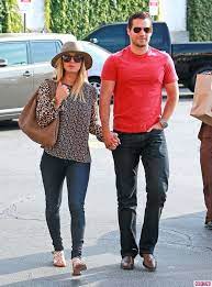 Henry cavill con novia y yo llorando, no puede ser, me quiero cortar las venas con un pan tieso pic.twitter.com/qm7deo6rct. Pin De Cinexve En Henry Cavill Famosos Henry Cavill Parejas
