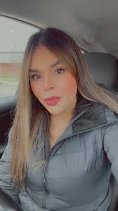 Vanessa Reinhardt Only