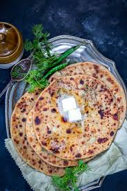 Firstly, pinch a medium sized ball from chapathi dough, roll about 5 inches in diameter. Gobi Paratha Recipe Step By Step Video Whiskaffair