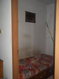 Fitur ventilasi untuk kamar mandi dan toilet. Menganalisa Rumah Sarisanisah
