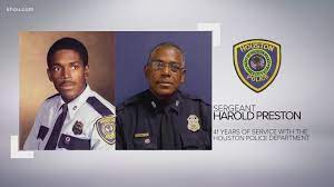 It has ample room to store your cash, credit cards. Who Was Houston Police Sgt Harold Preston Who Died In Shooting Khou Com