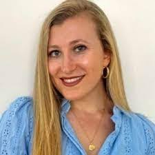 Julia Endicott's Instagram, Twitter & Facebook