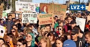 Demo grabado en los estudios temporários 1234!, en lo que pronto se convertirá en el: Klimastreik In Leipzig Live Ticker Von Der Fridays For Future Demo