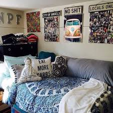Dorm room decorating ideas boho clothing. Essential Tips For Decorating Dorm Room In Bohemian Style