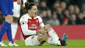 Bellerin pops up on atletico madrid's radar (reliability: Hector Bellerin Injury Defender S Knee Hands Arsenal Boss Unai Emery Another Injury Headache Goal Com