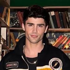 Barney Bailey (@Bbthedj45)