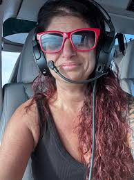 The Loughrans went out in style. 🚁 Adios Ocama!