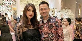Tapi kali ini kita tidak akan berbicara masalah pernikahan raffi ahmad dan nagita slavina, pada post. Nabila Syakieb Datang Ke Nikahan Citra Kirana Dan Rezky Aditya Di Mana Ali Syakieb Kapanlagi Com