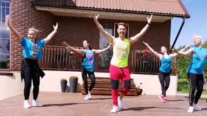 Zumba Los Angeles Azules Belinda Lalo Ebratt Amor A Primera Vista Youtube