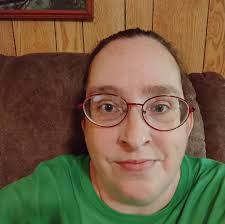 Kim Columbo's Instagram, Twitter & Facebook