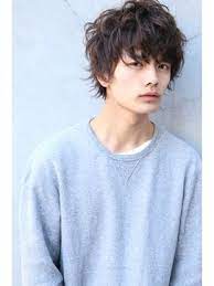 髪型マッシュメンズのマッシュミックス束感ショート メンズ ヘアスタイル ヘアスタイル メンズ ヘアスタイル パーマ