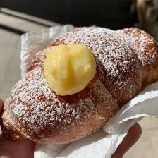 Brown sugar generally works much better in quick breads than light and airy cakes—we're looking at you, angel food —since these take advantage of the lighter texture of the white sugar. La Cucina Di Alu Palermo Politeama Restaurant Reviews Photos Phone Number Tripadvisor