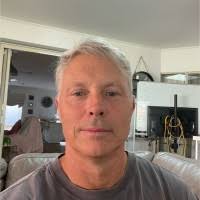 100+ perfiles de «Rundell»