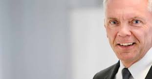 Een verbindende rol spelen en bruggen bouwen”