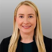 Jennifer Layer's Instagram, Twitter & Facebook