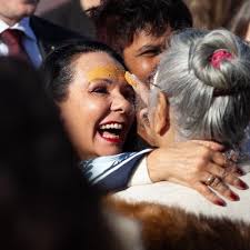 Joan Mouse💧 (@knobbyclubrush)