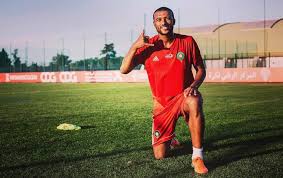 Al ahdath al maghribia schrijft dat de jongeman naar turkije is vertrokken om er met een turkse club te tekenen. Marokko Voetbal Nieuws Home Facebook