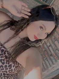 Esmeralda Gonzalez (@esmeralda.g.c) • Threads, Say more