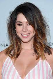 Medium Length Hairstyles To Look Unique Every Day Glaminati Medium Length Hair Styles Hair Styles Long Thick Hair