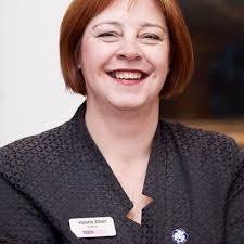 Val Elliott (@xValElliott)