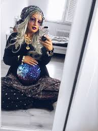 Fortuneteller Wahrsagerin Halloween Kleidung Kostumvorschlage Halloween Kostum Fur Schwangere