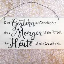 Für den einen müssen schöne sprüche zur hochzeit christlich geprägt sein, während andere wiederum lustige sprüche für die der eine mag philosophische weisheiten und sprüche zur hochzeit von antoine de saint exupery, während der andere es eben ein bisschen lustiger mag. Holzschild Handbemalt