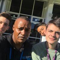 Dikirani Anderson (@DikiAnderson)