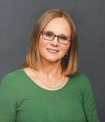 Lee Dowd's Instagram, Twitter & Facebook