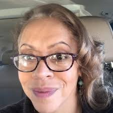 Kim Shoffner's Instagram, Twitter & Facebook