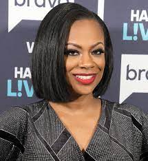 Kandi Burruss Modeled On A Box Of Hair Dye Cute Bob Hairstyles Kandi Burruss Hair Color For Black Hair