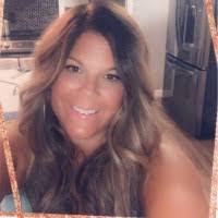 Yolanda Renner's Instagram, Twitter & Facebook