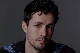 Daniel Kinman's Instagram, Twitter & Facebook