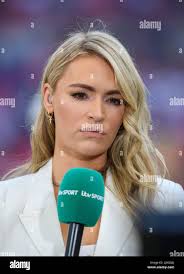 Sky sports moderator laura woods -Fotos und -Bildmaterial in hoher  Auflösung