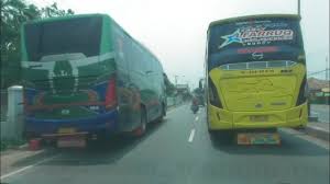 Tulisan mr gaplex al farruq : Karena Hal Ini Driver Yang Satu Ini Panik Karena Ada Polisi By Arif Minaljawi Sn